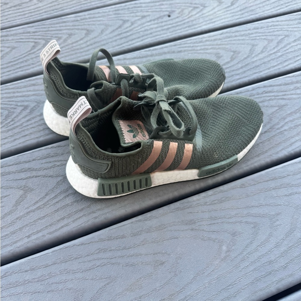 Adidas NMD R1 Olive Green Rose Gold Women’s 8 Boost - Picture 2 of 7